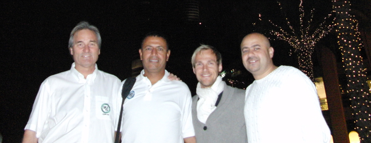 Wasser- und Lichtspiele am Burj Khalifa in Dubai