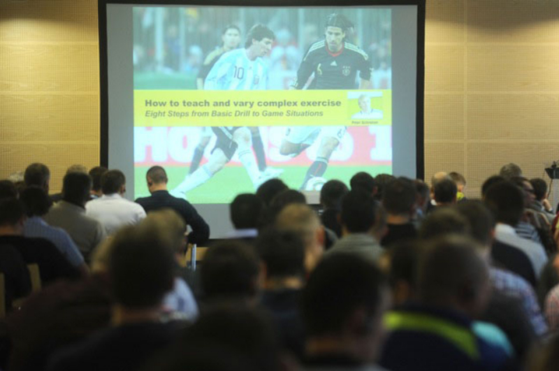 Peter Schreiner: Wie lehrt und variiert man komplexe Trainingsformen
