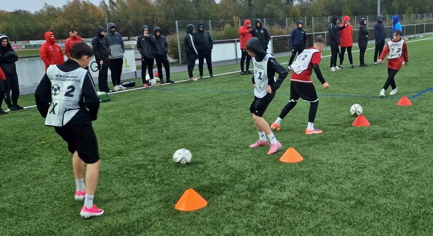 Beidfüßigkeit: links-links-rechts-rechts